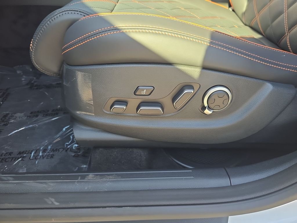 2026 GENESIS GV70 Sport Prestige - Photo 12