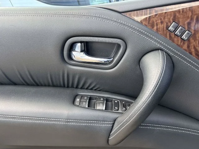 Used 2017 Gray Nissan Platinum image 37