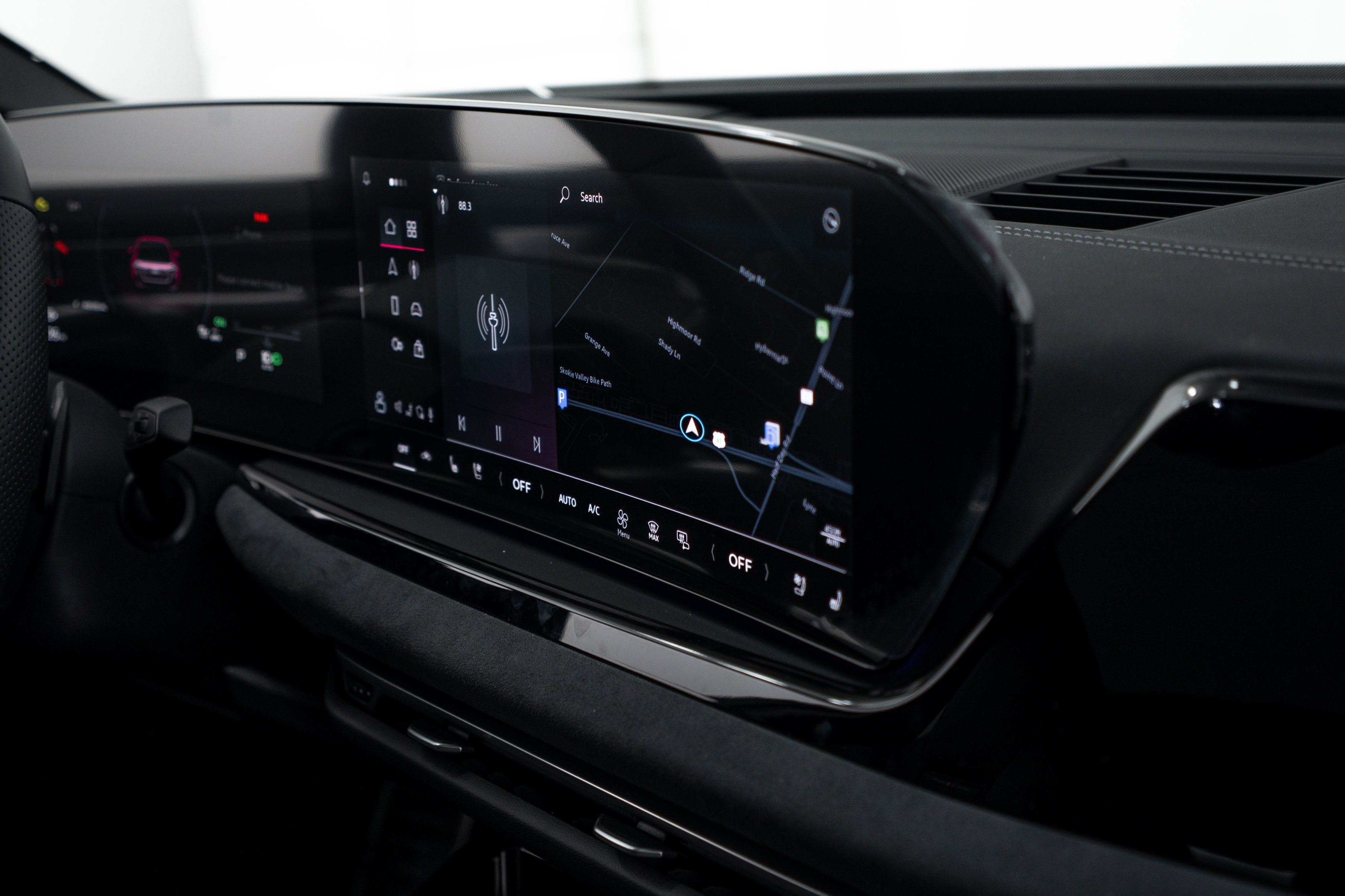 New 2025 Daytona Gray Audi Premium Plus image 9