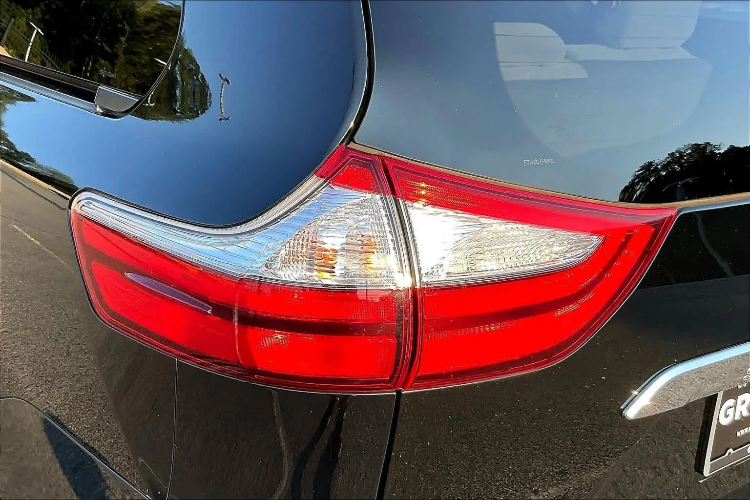 Used 2015 Attitude Black Toyota LE image 28