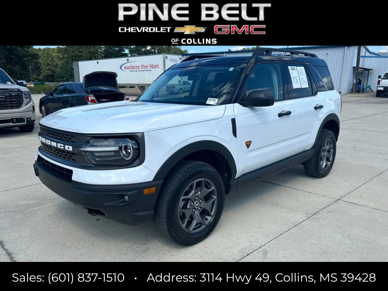 Used 2024 White Ford Badlands image 1