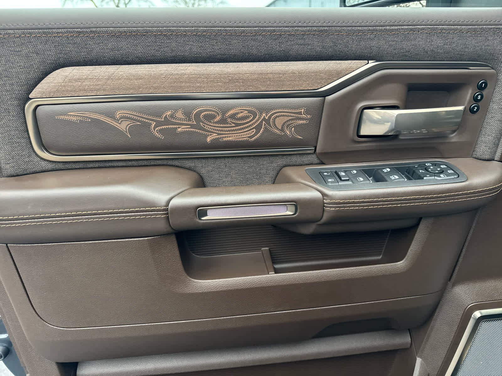 2026 RAM 2500 Limited - Photo 38