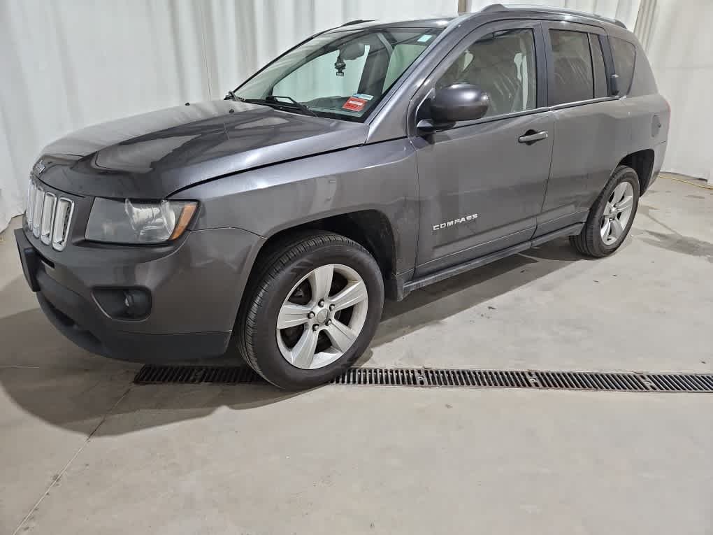 Used 2016 Jeep Compass Latitude with VIN 1C4NJDEB4GD573426 for sale in Oakland, ME