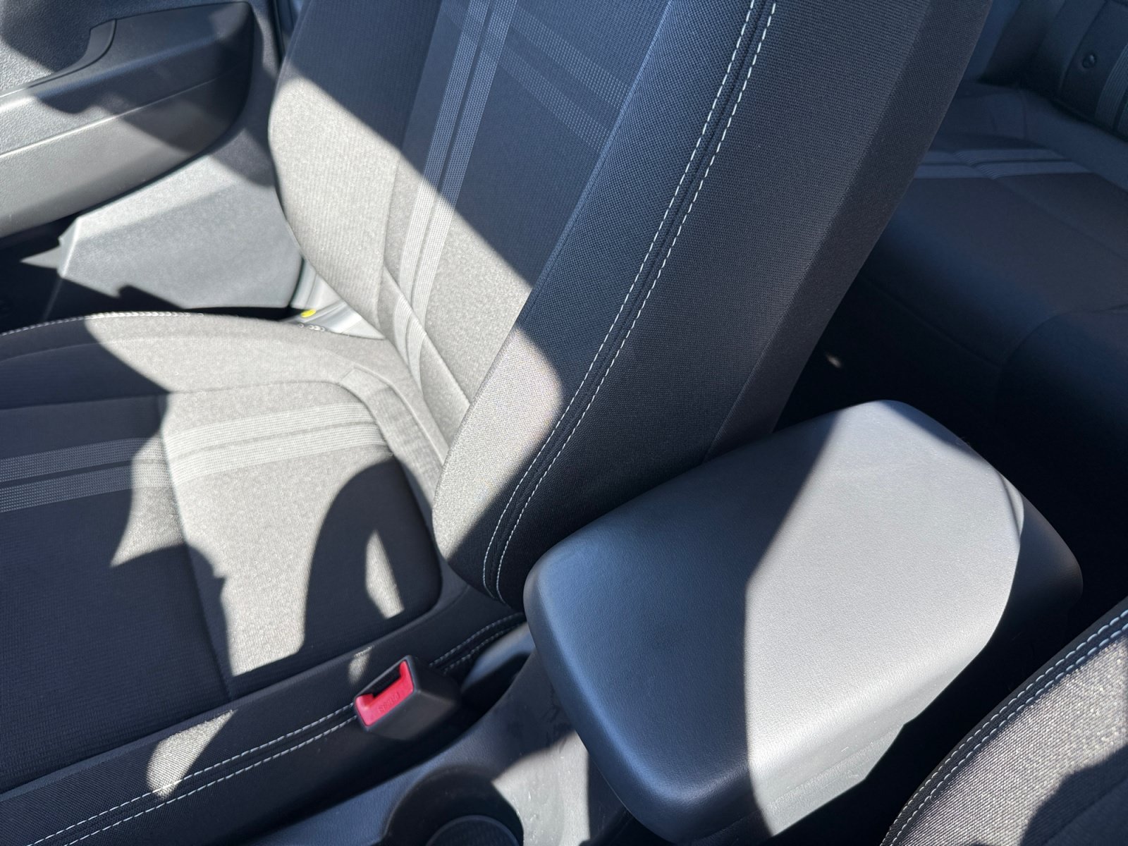 Certified Used 2025 Green Hyundai SEL image 14