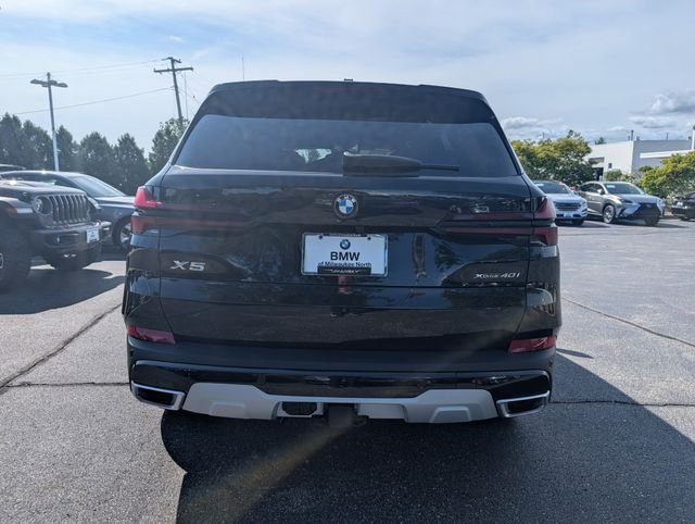 Certified Used 2026 Black Sapphire Metallic BMW xDrive40i image 4