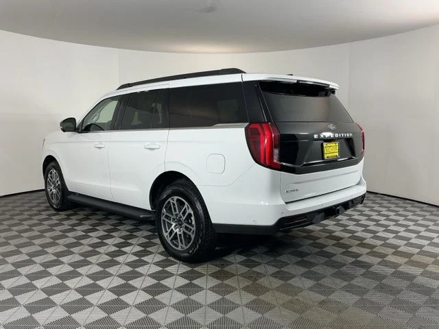 2025 Ford Expedition Active - Photo 6