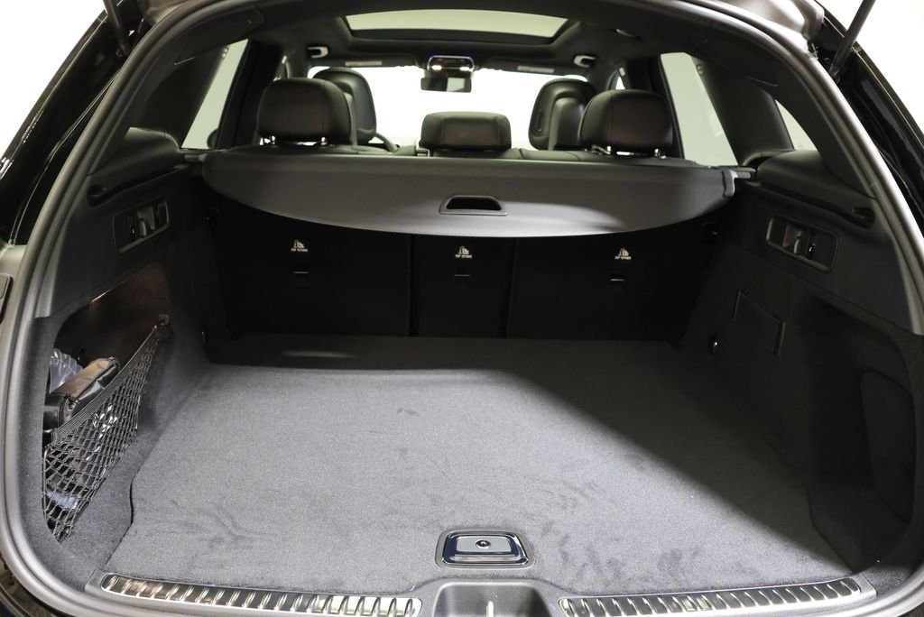 Used 2026 Black Mercedes-Benz GLC 300 image 50