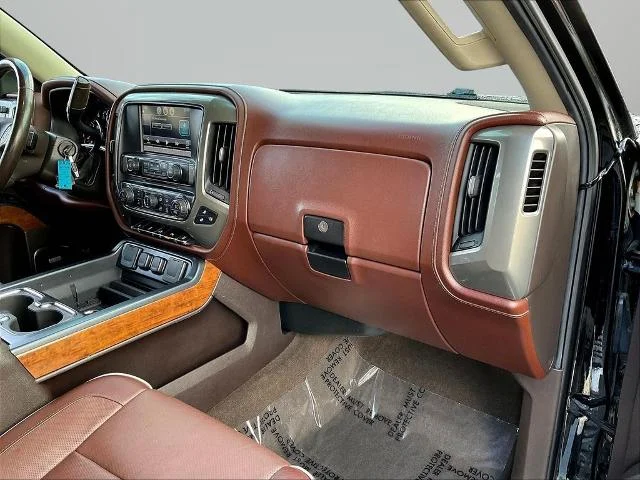 Used 2015 Black Chevrolet  image 30