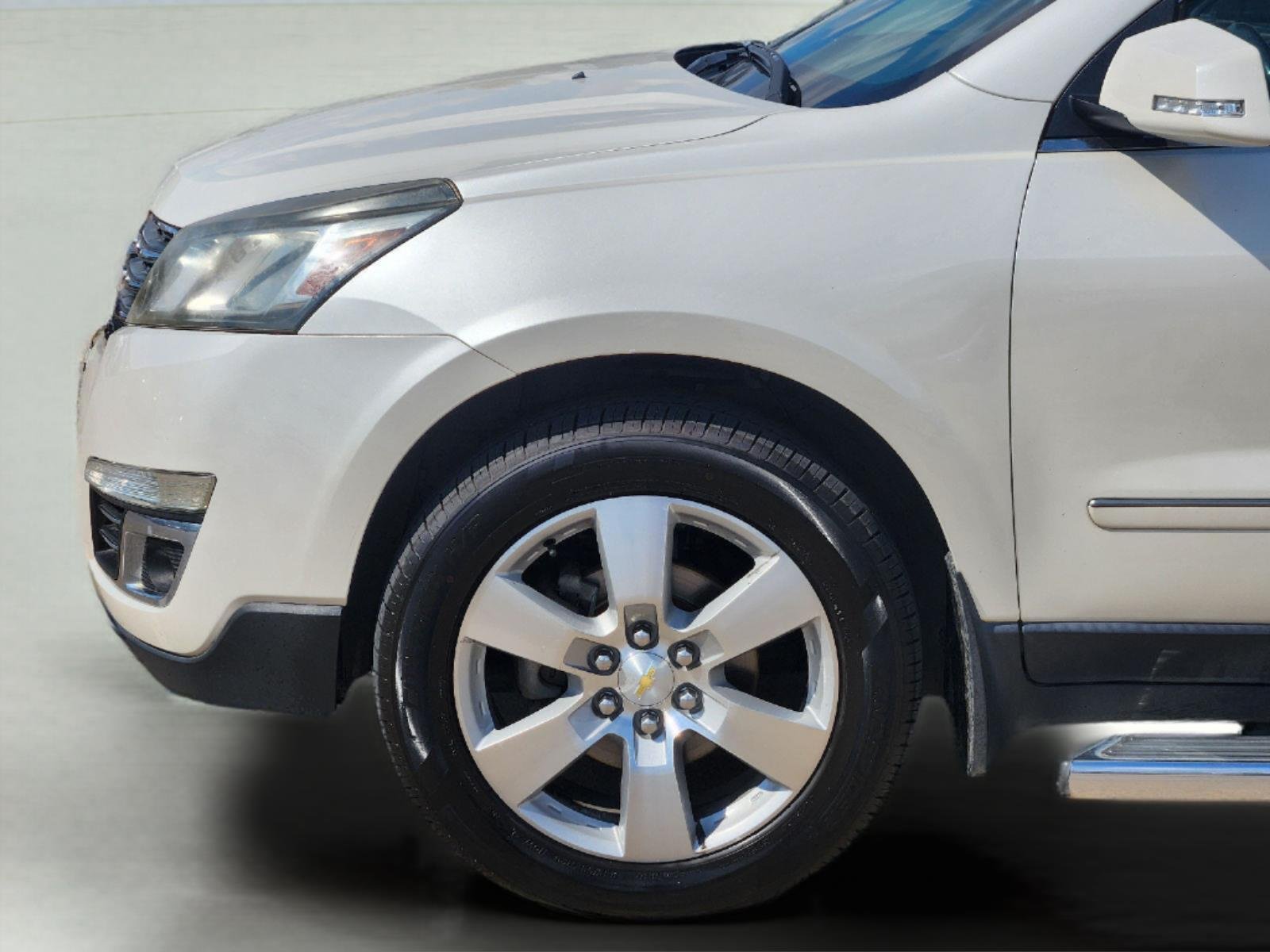 Used 2015 White Chevrolet LTZ image 8