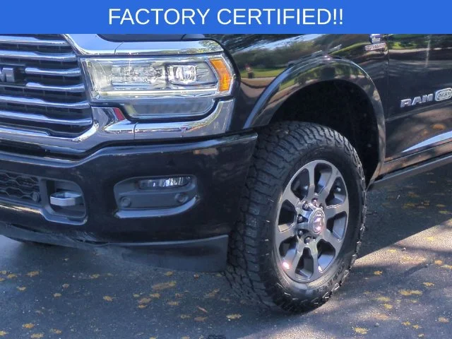 Used 2019 Black Ram Laramie Longhorn image 9