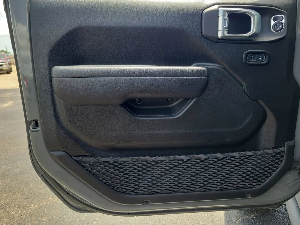 Used 2022 Gray Jeep Rubicon 4x4 image 22