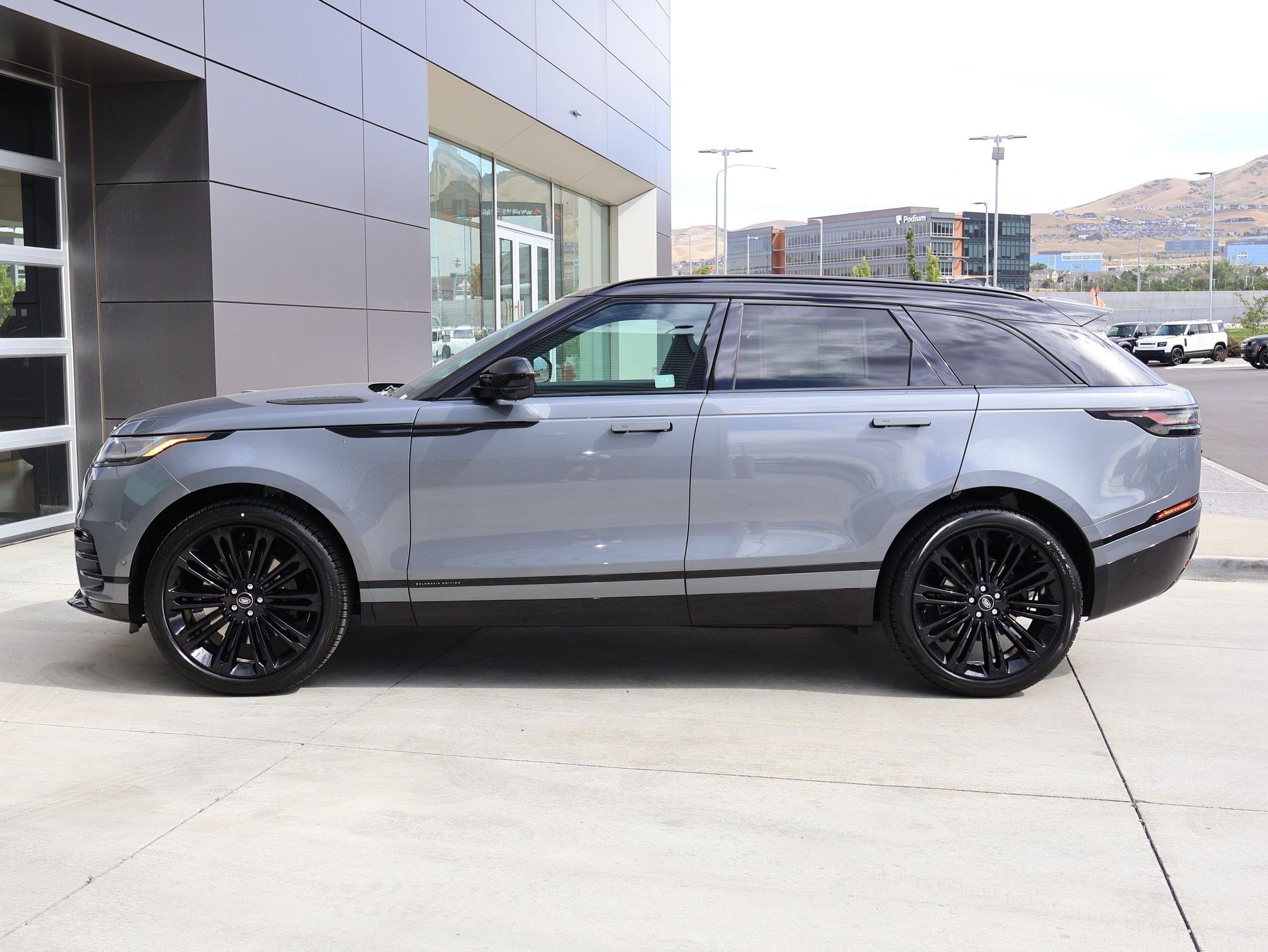 New 2026 Zadar Grey LAND ROVER Belgravia Edition image 9