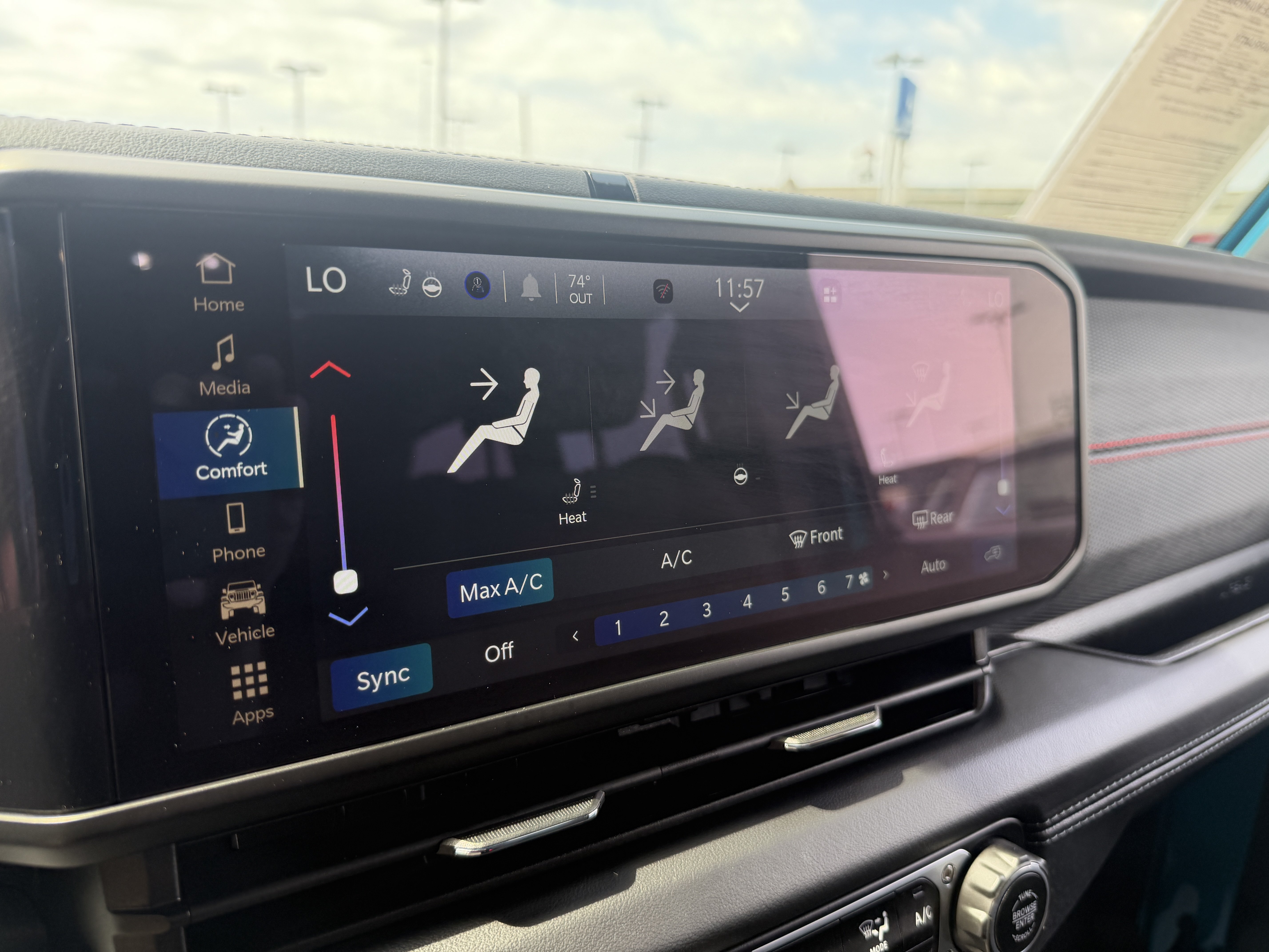 Used 2024 Bikini Pearl Coat Jeep Rubicon image 44