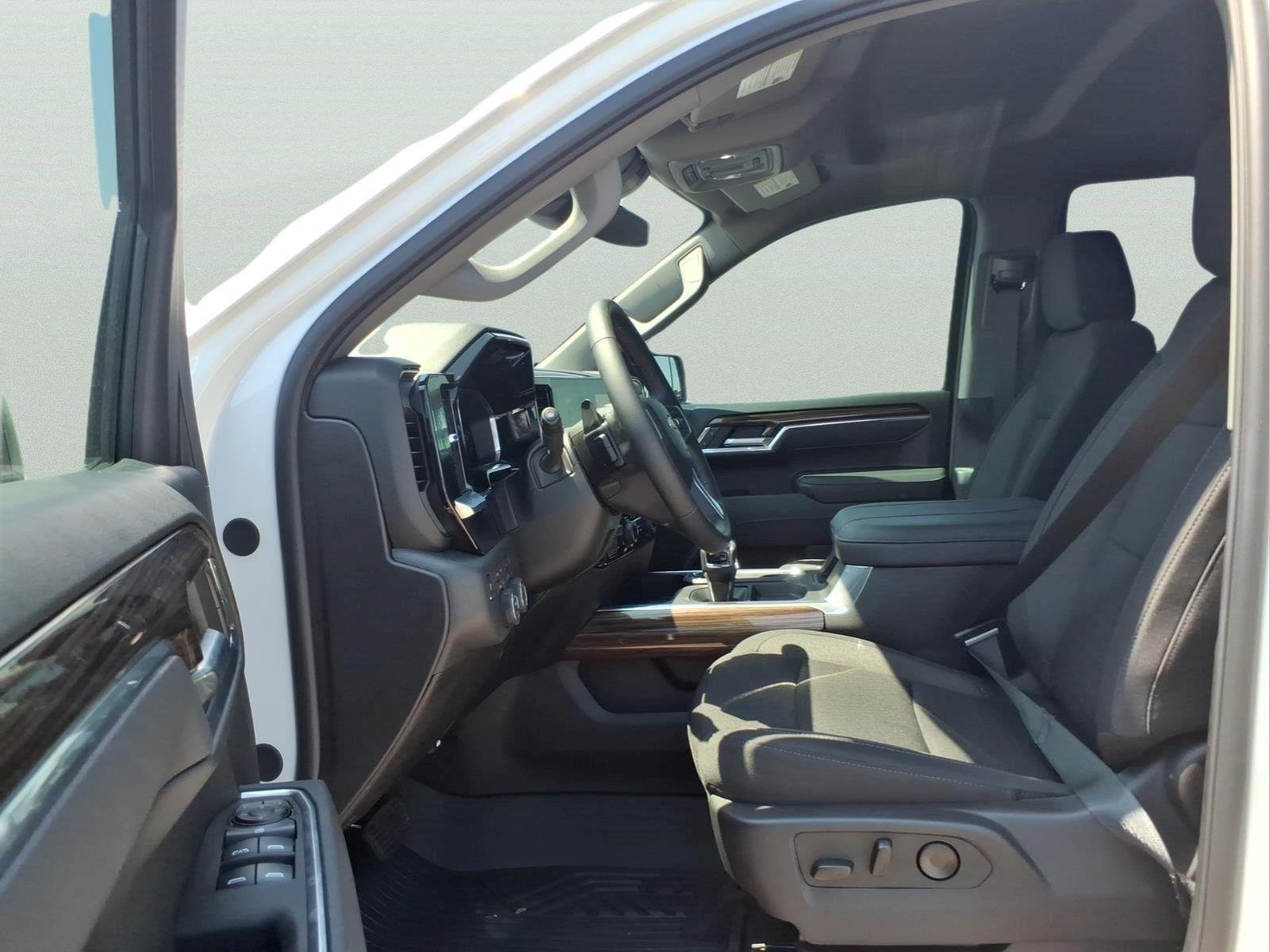 New 2026 Summit White Chevrolet LT image 14