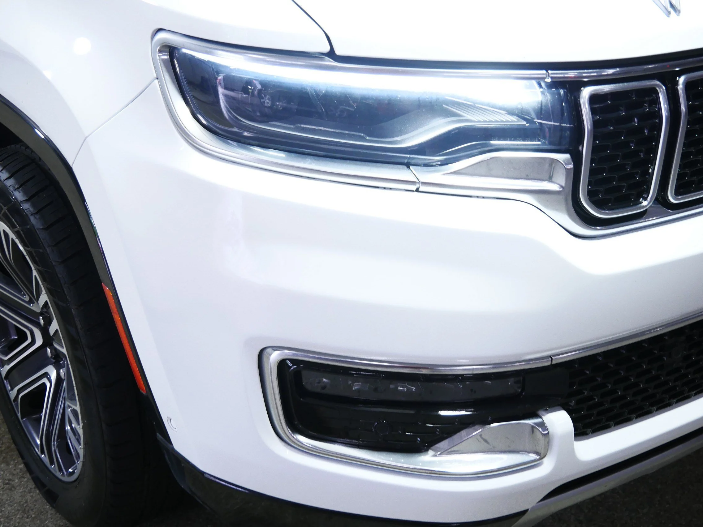 Used 2023 Bright White Clearcoat Jeep Series II image 16