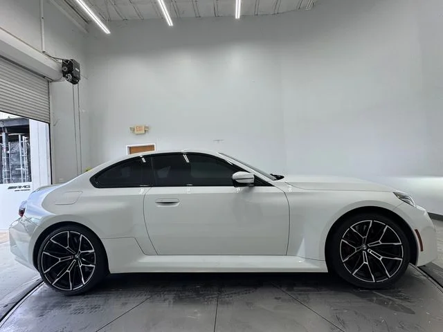 Used 2024 Alpine White BMW Base image 15