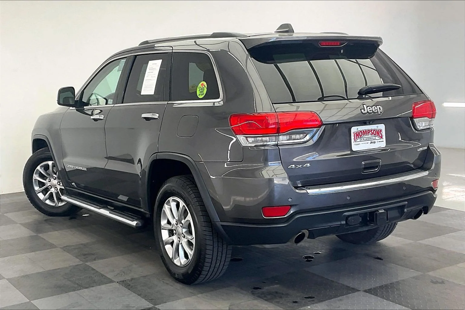 Used 2014 Granite Crystal Metallic Clearcoat Jeep Limited image 10