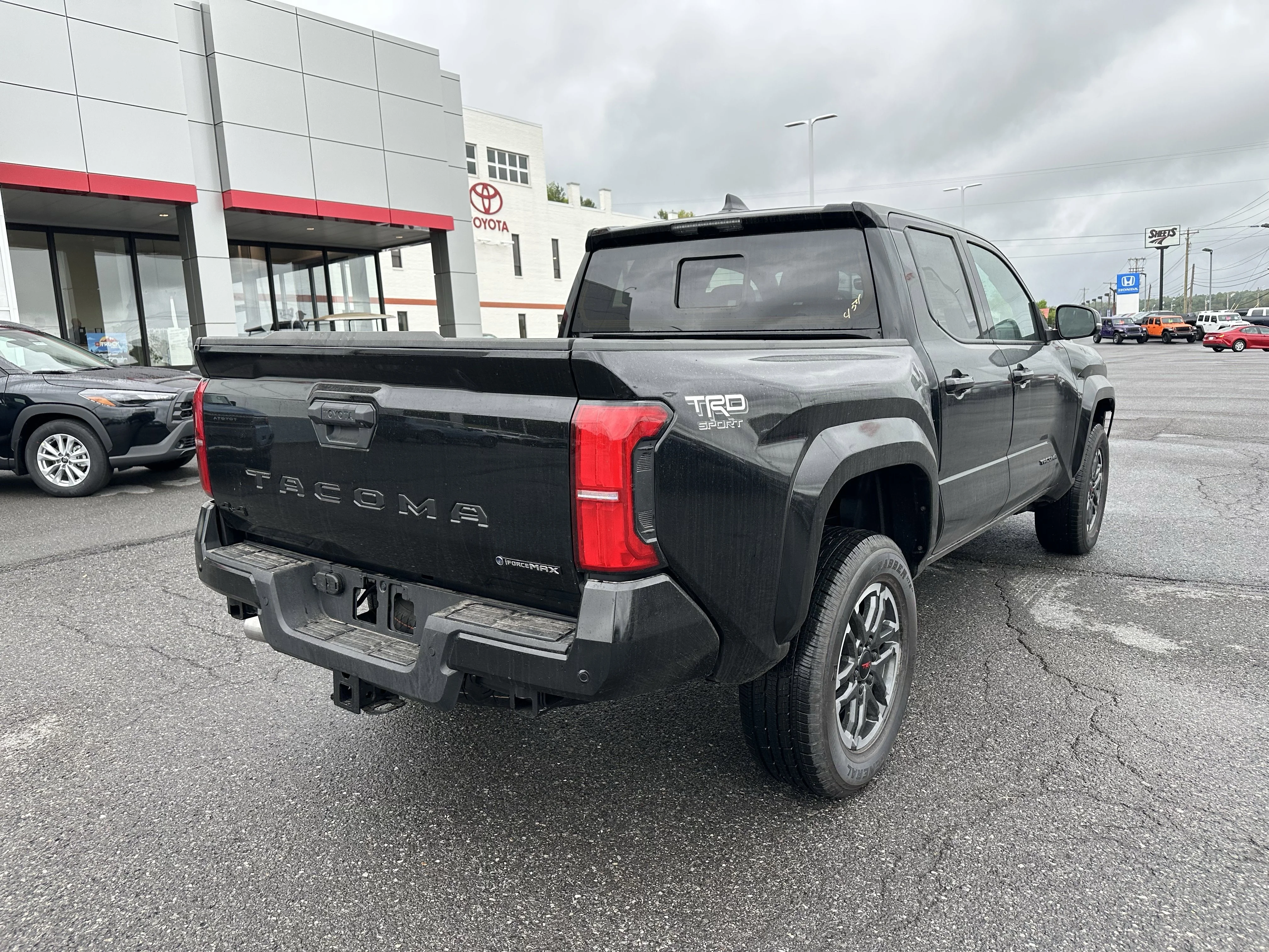 2026 Toyota Tacoma TRD Sport - Photo 3