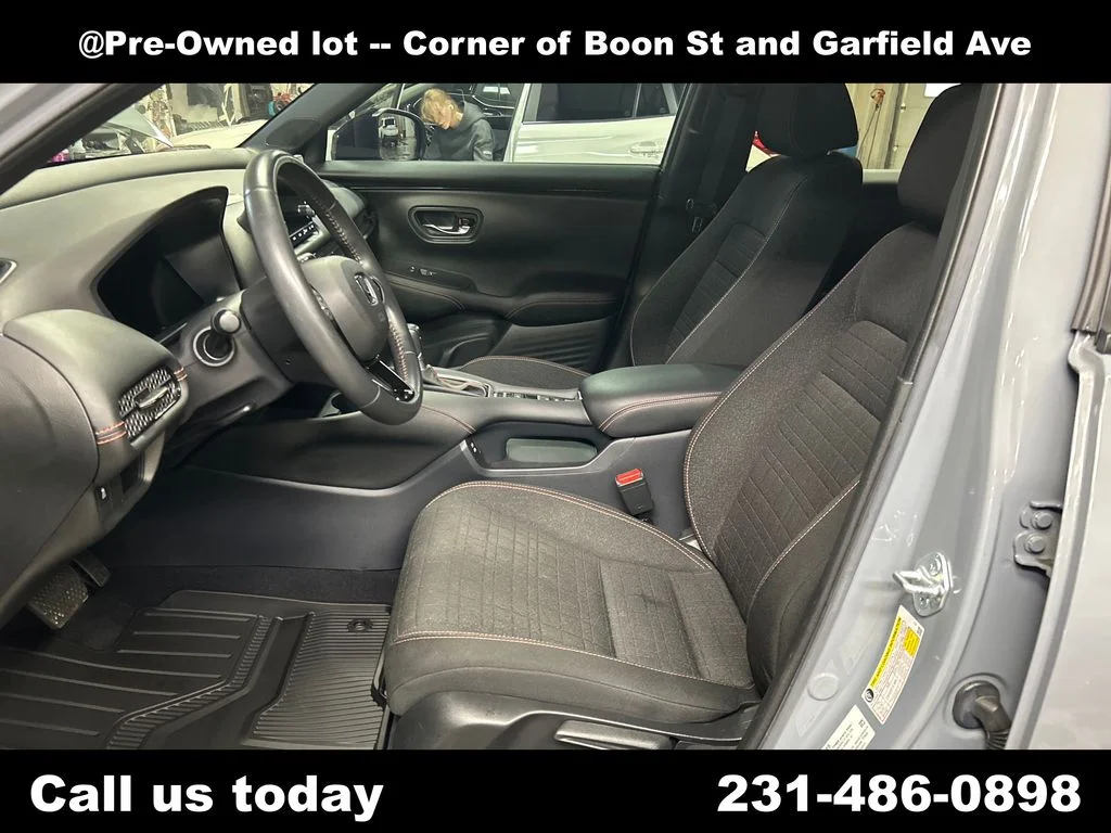 Used 2024  Honda Sport image 13