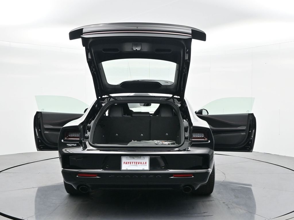 New 2026 Diamond Black Crystal Pearlcoat Dodge Scat Pack Plus image 45