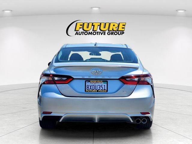Used 2021 Silver Toyota SE image 5