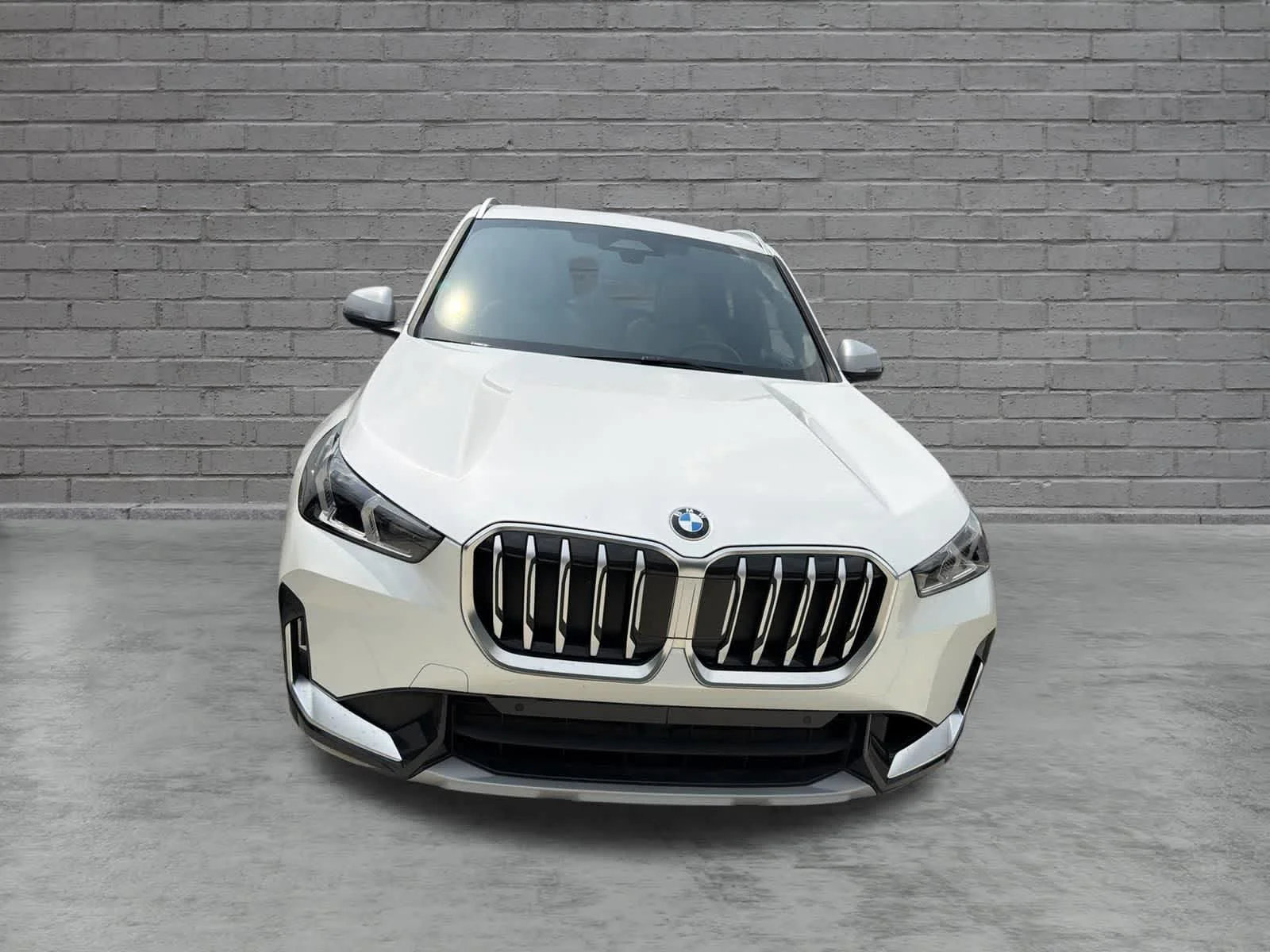 Certified Used 2023 Mineral White Metallic BMW xDrive28i image 13