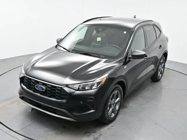 Used 2025 Agate Black Metal Ford ST-Line image 33