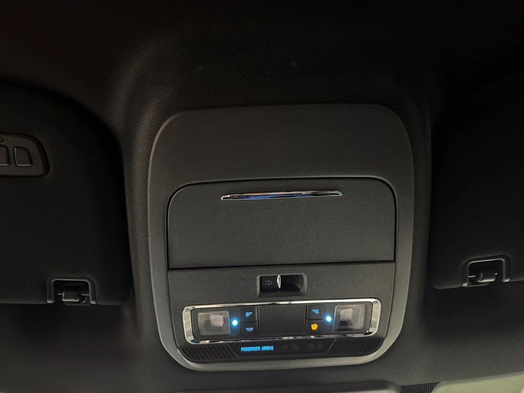 Used 2025 White Ford Platinum image 17
