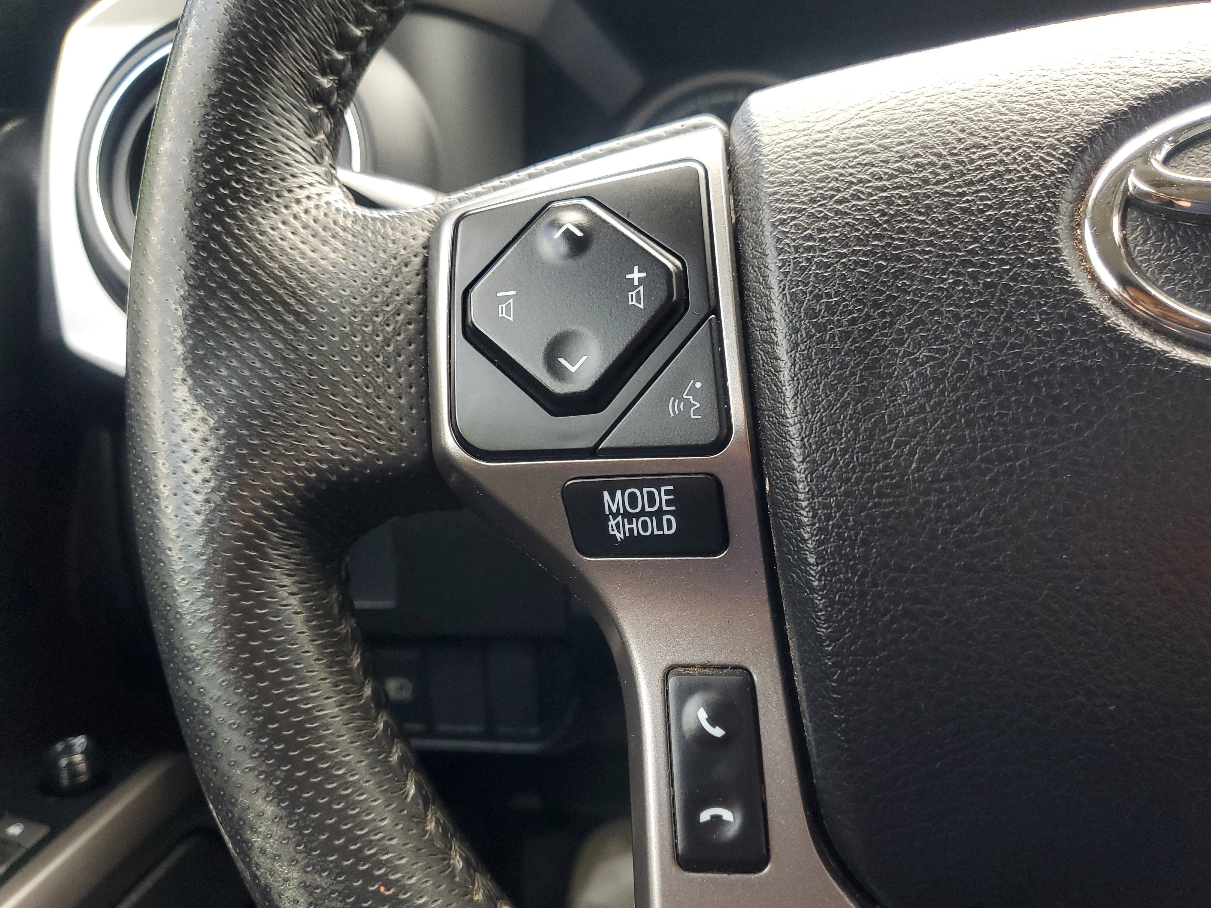 Used 2022 Celestial Silver Metallic Toyota SR5 image 19