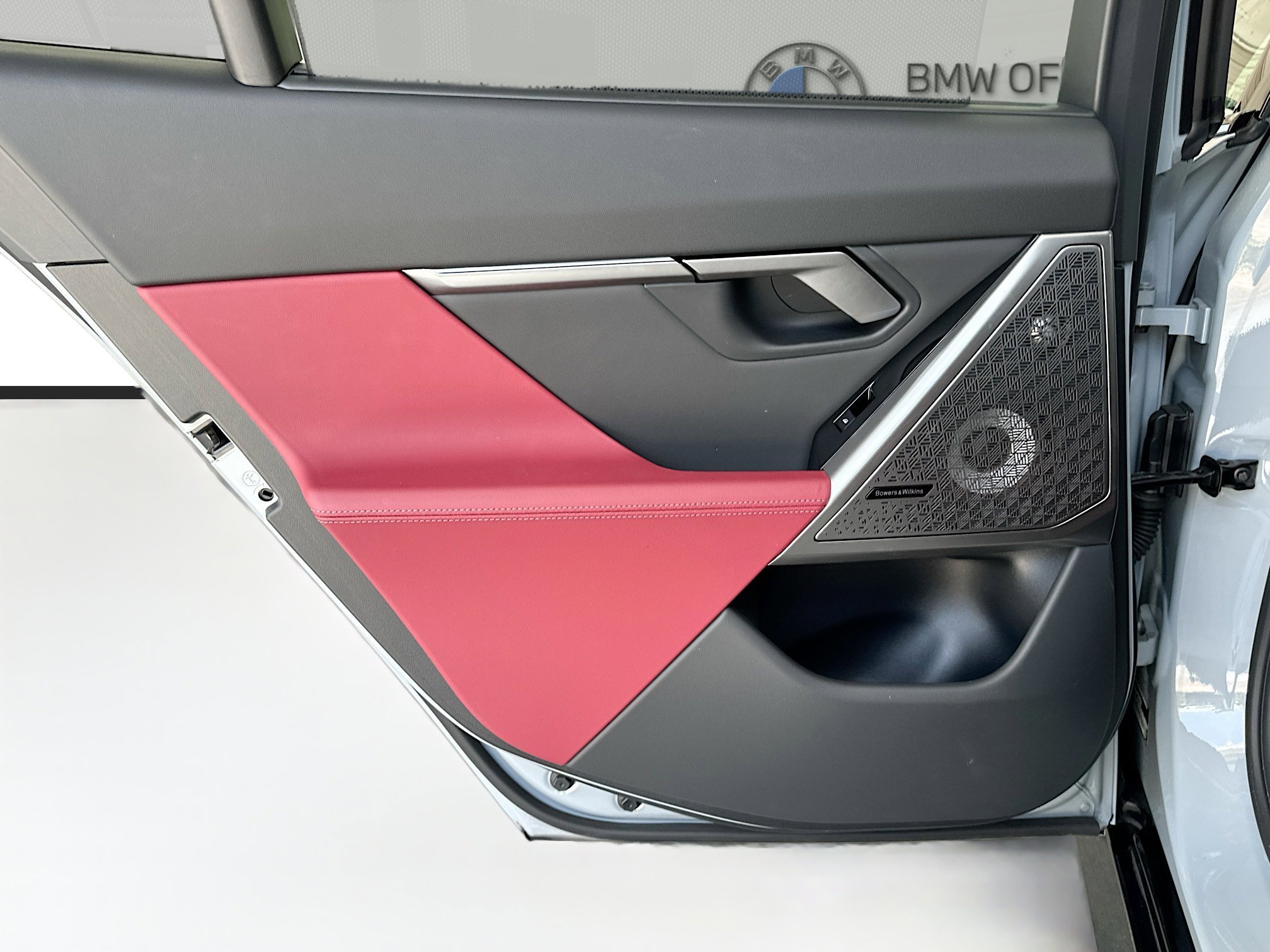 Used 2025 Brooklyn Grey Metallic BMW M60 image 23
