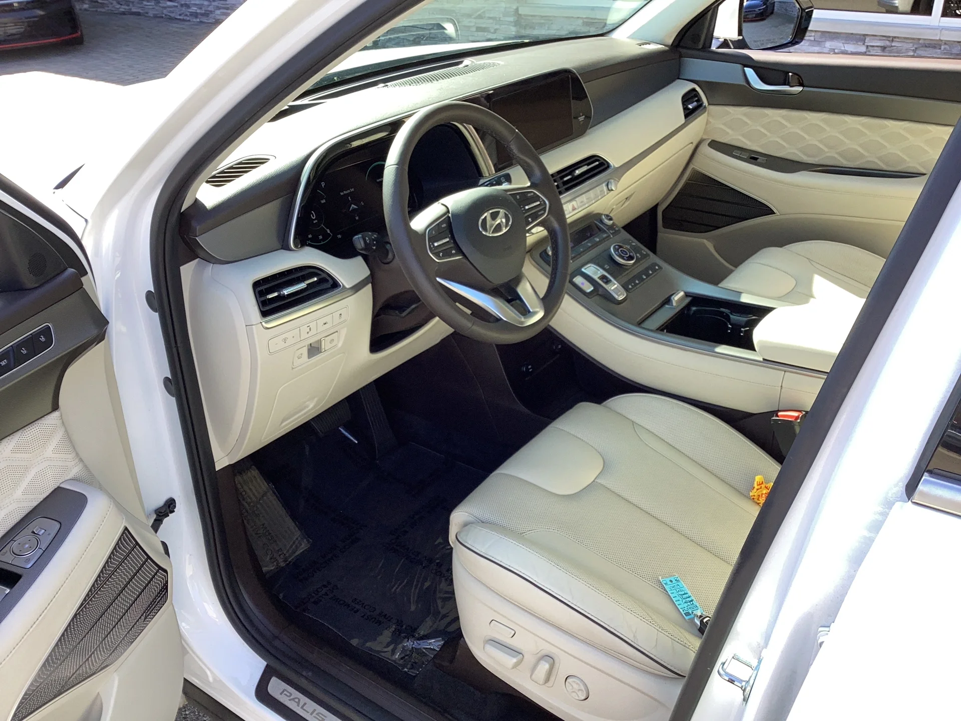 Used 2021 Hyper White Hyundai Calligraphy image 12