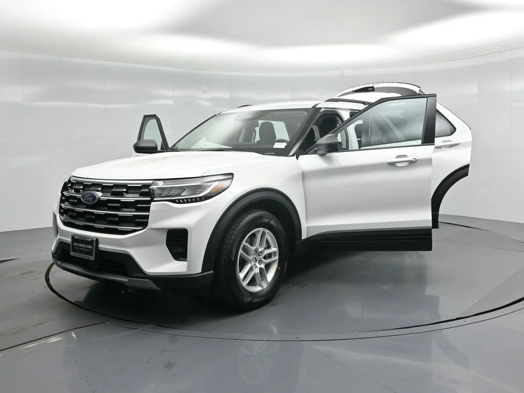 New 2026 Star White Metallic Tri-Coat Ford Active image 31