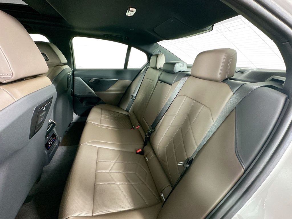 Used 2026 White Metallic BMW 530i xDrive image 24