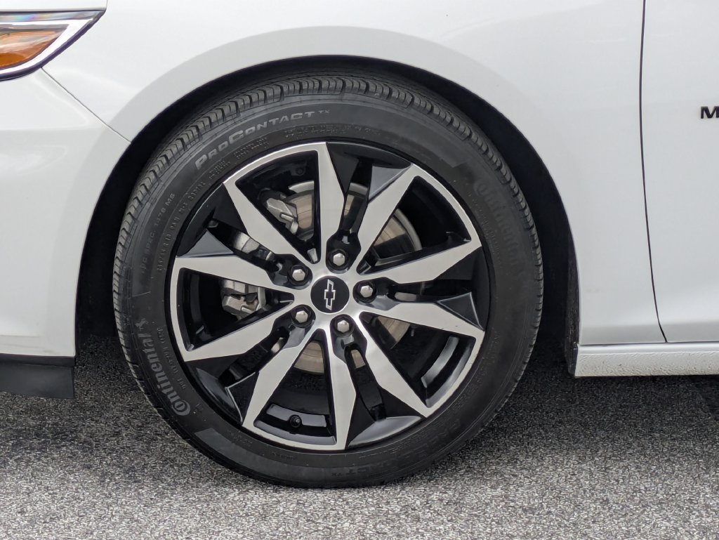 Used 2024 White Chevrolet RS image 9
