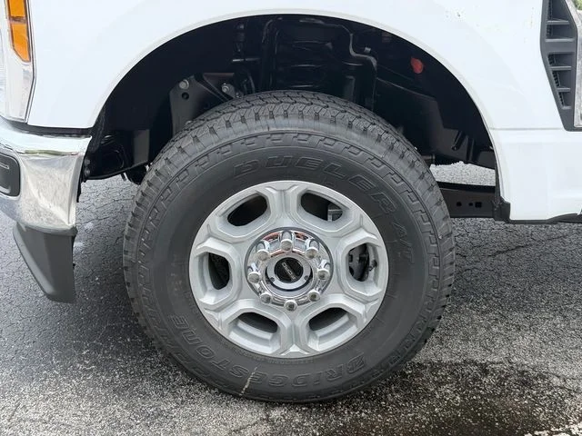 New 2026 Oxford White Ford F-250® XLT image 29