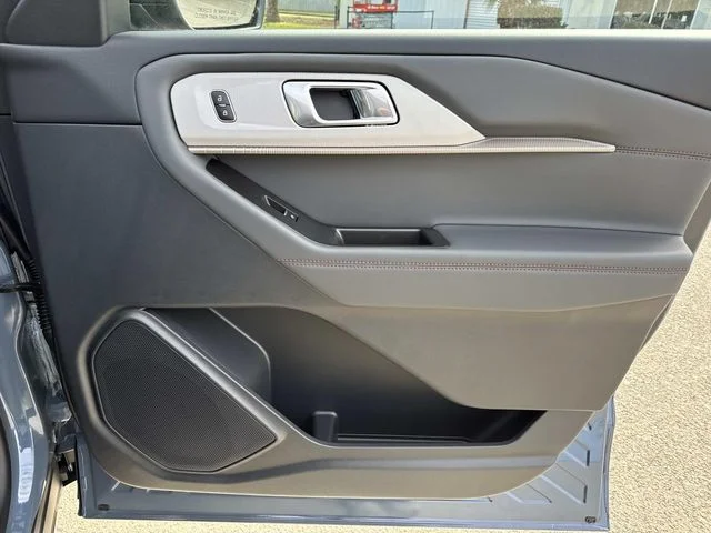 2026 Ford Explorer Active - Photo 37
