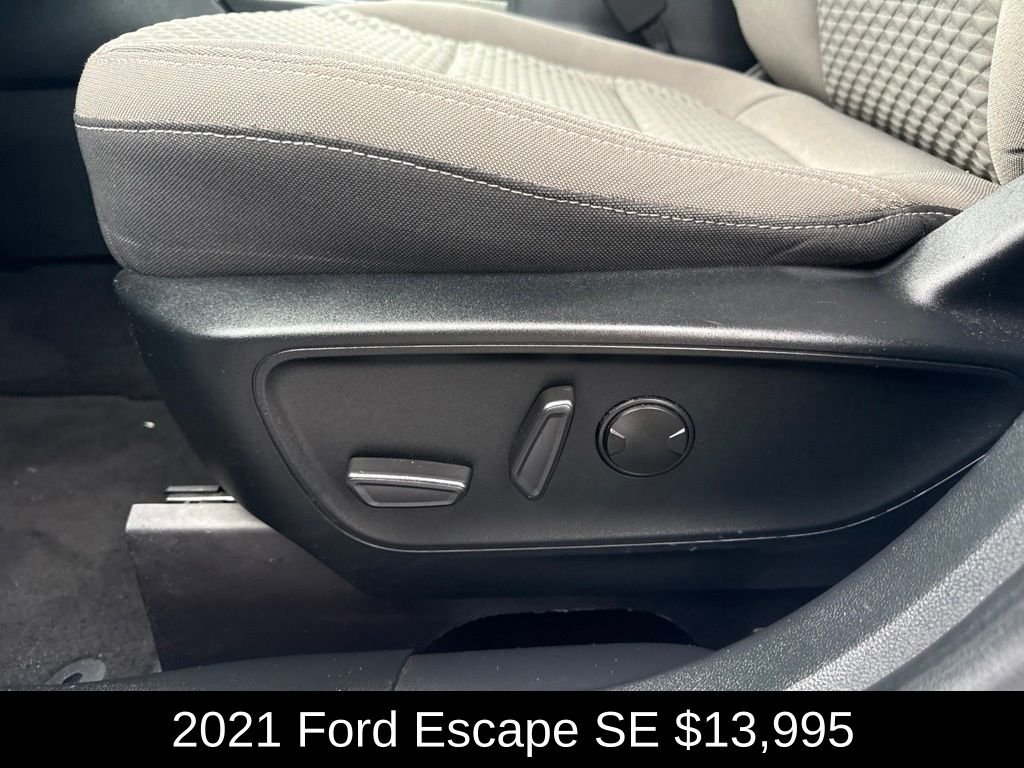 Used 2021 Oxford White Ford SE image 12