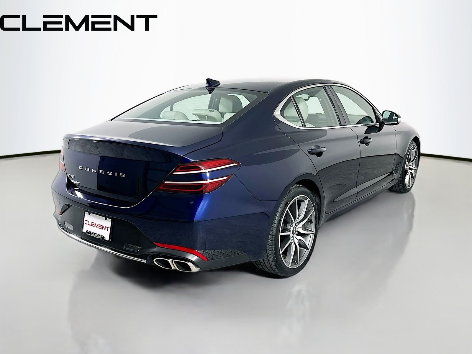2023 GENESIS G70 Standard - Photo 7