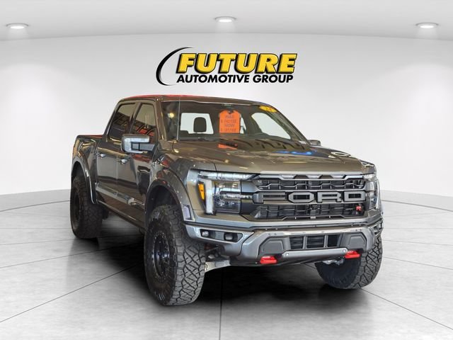 Used 2024 Gray Ford Raptor image 1