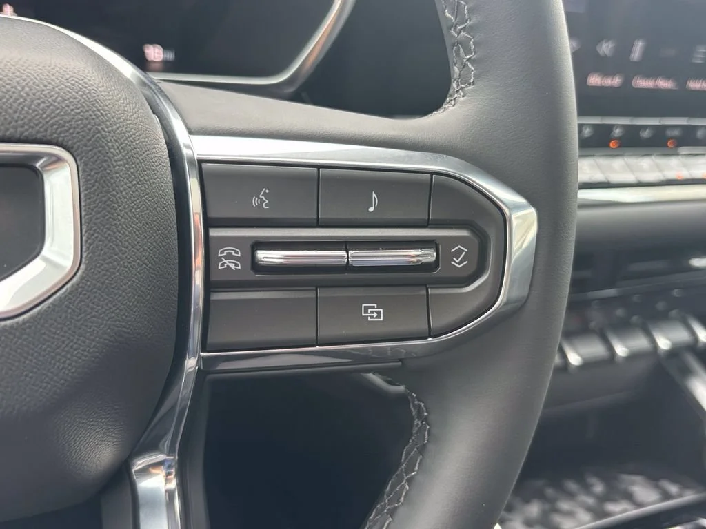 New 2026 Onyx Black GMC Elevation image 21