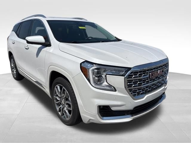 2024 GMC Terrain Denali AWD's photo