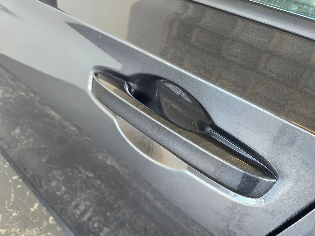 Used 2025  Honda LX image 18