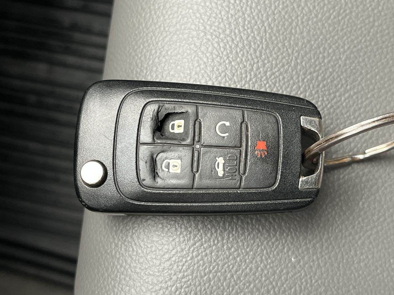 Used 2014 Black Chevrolet LT image 24