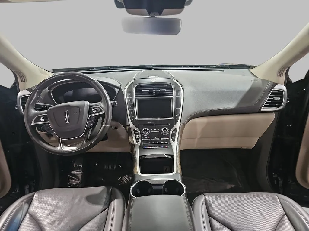 Certified Used 2019 Black Lincoln Reserve image 11