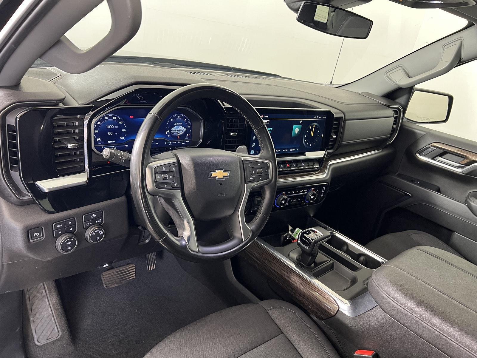 Used 2024 Black Chevrolet LT image 5
