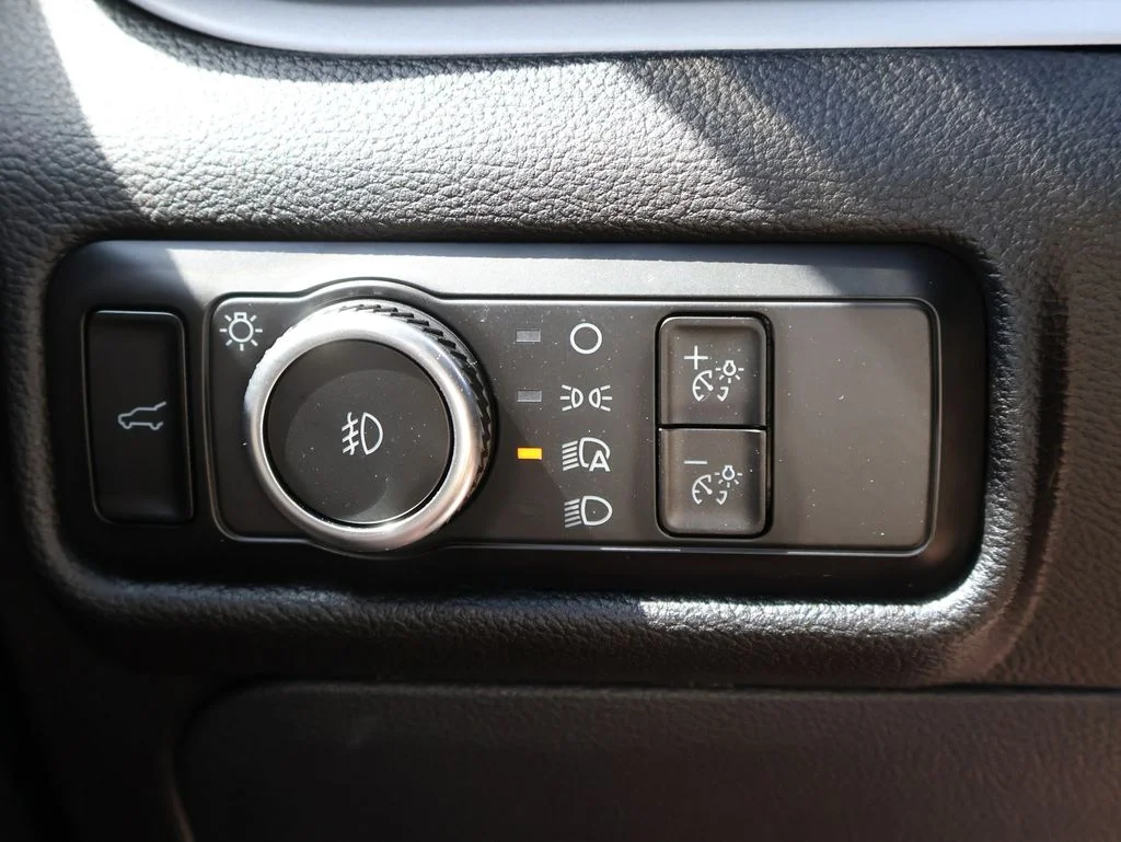 Certified Used 2023 Black Metallic Ford XLT image 33