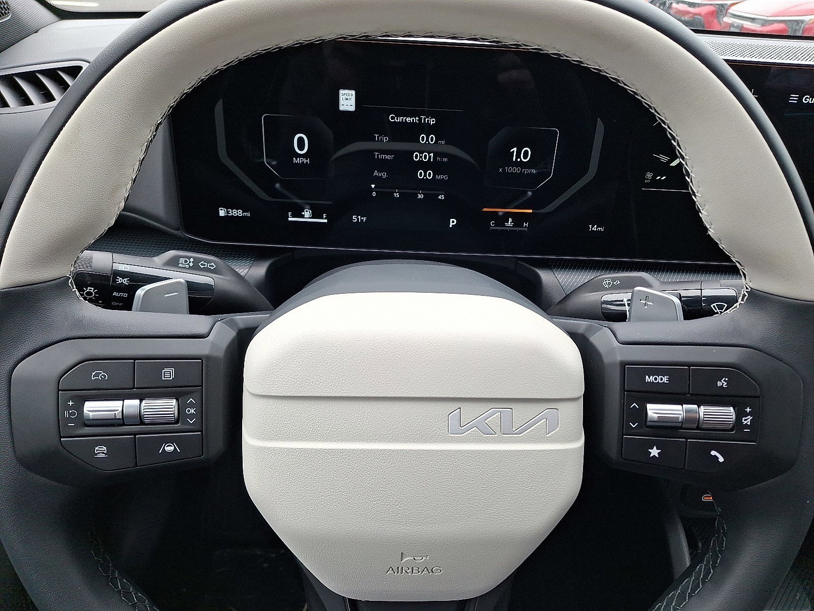 2025 Kia K4 GT-Line - Photo 14