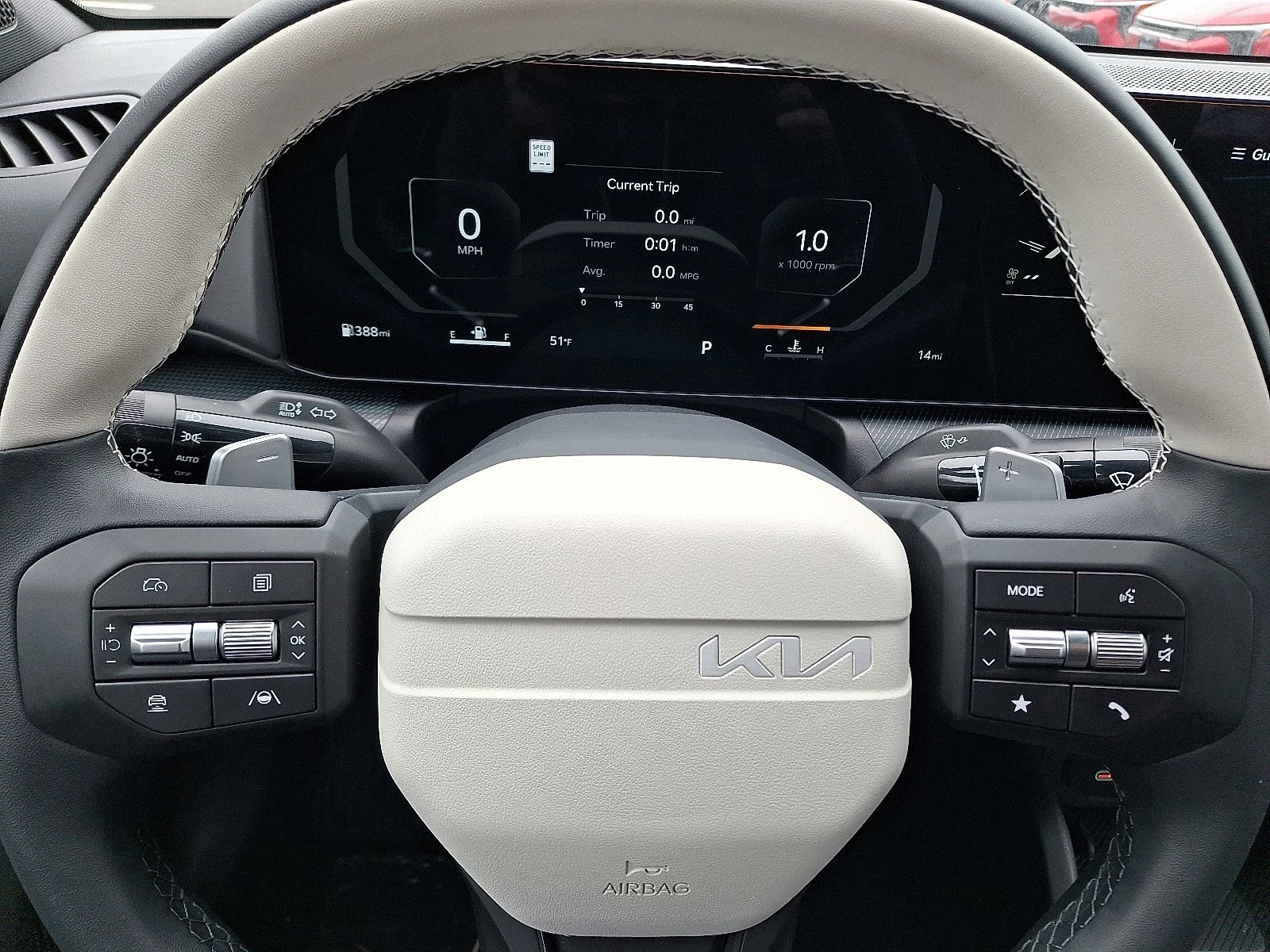 2025 Kia K4 GT-Line - Photo 14