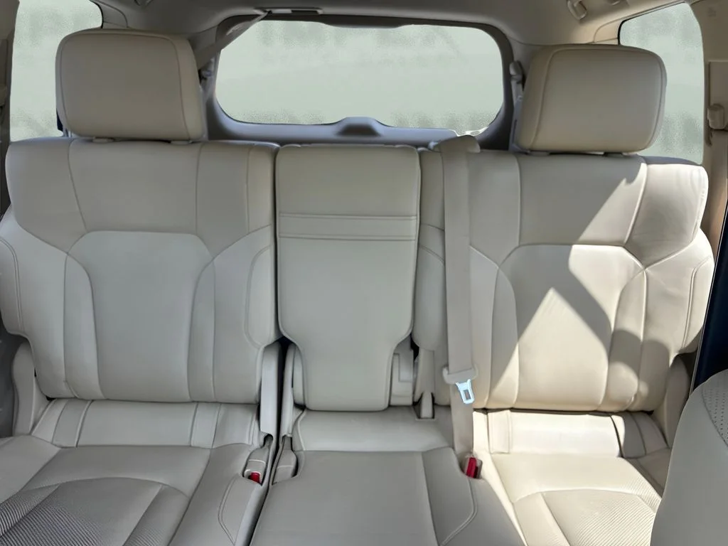 Used 2017 Black Lexus 570 image 13