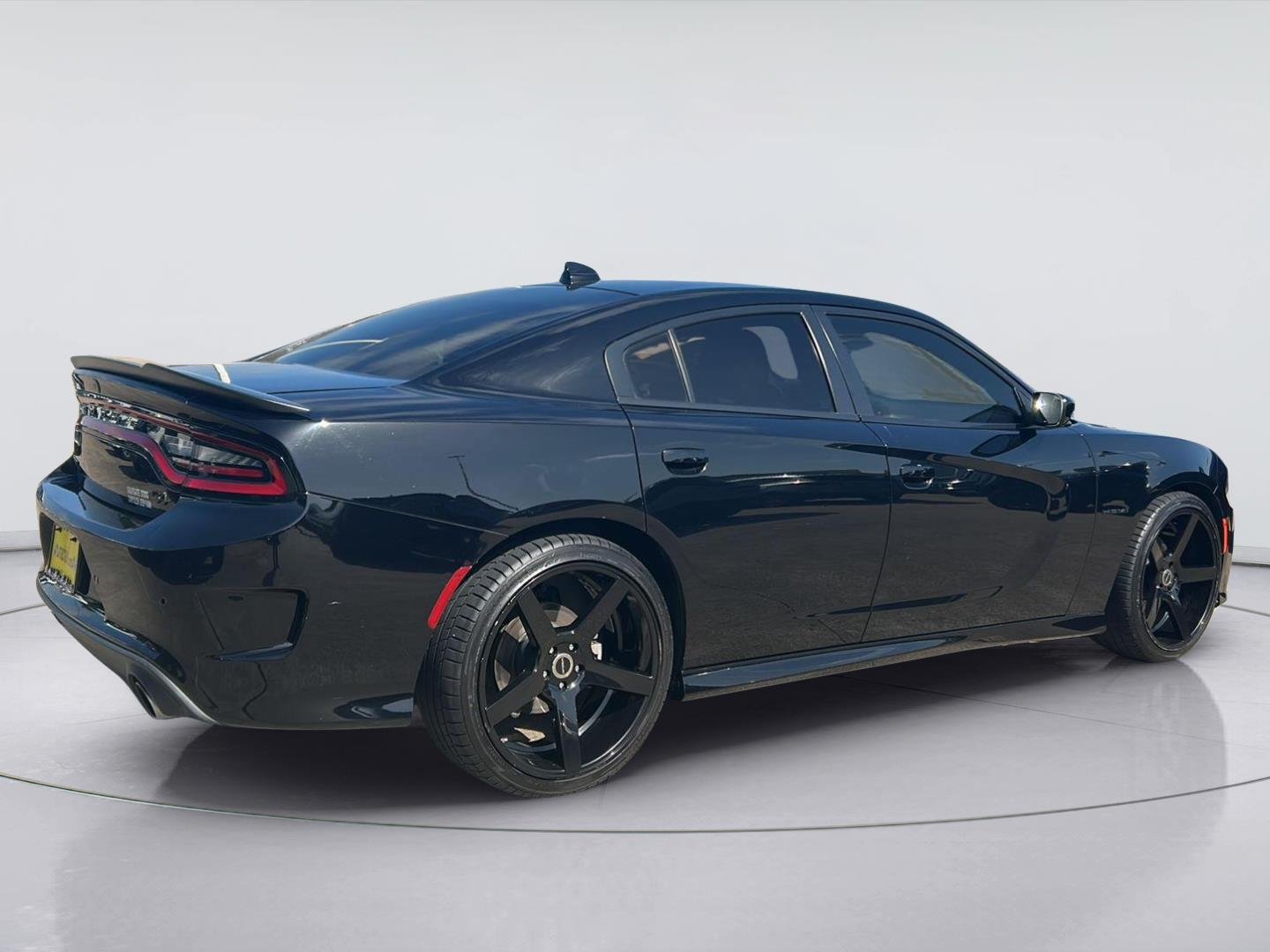 Used 2022 Pitch Black Clearcoat Dodge R/T image 6